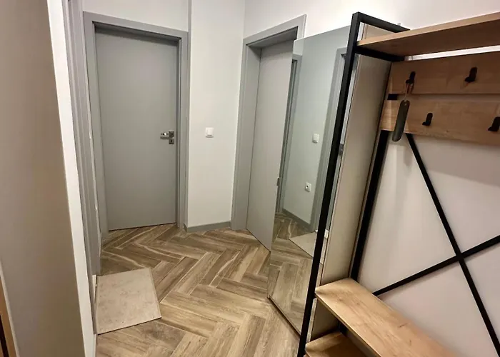 Lana Apartments